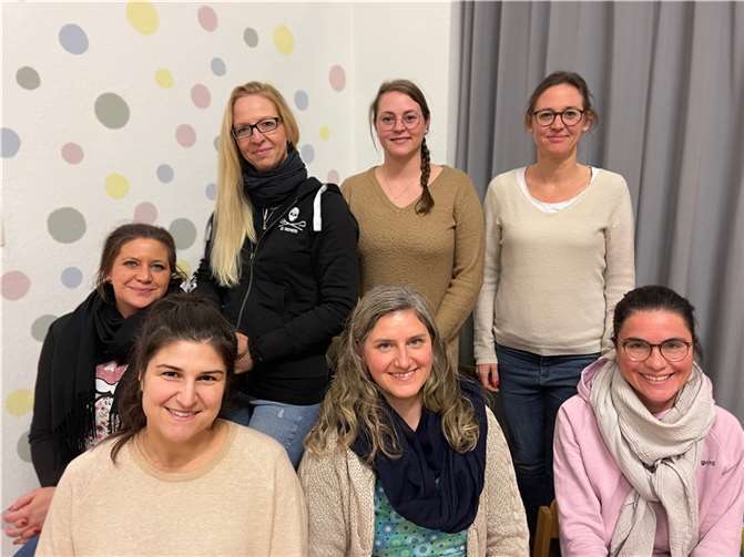 Der neue Elternausschuss der Kindertagesstätte St. Laurentius Ahrweiler. Stehend: Isabel Ludwig (2. Vorsitzende), Miriam Radermacher (1. Vorsitzende) und Anne Rienecker. Sitzend: Julia Noll, Mariam Tanno und Susanne Ackermann-Rick.Foto: Katholische Kindertagesstätte St. Laurentius