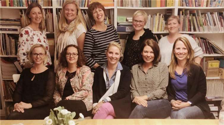Der neue Elternausschuss: oben v.l. Josina Leonhardt, Katja Behrens, Lydia Betzen, Doreen Pantenburg, Nina Müller unten v.l. Janine Röber, Maria Acker, Daniela Schmitz, Silke Szudra, Claudia Schüller. Privat