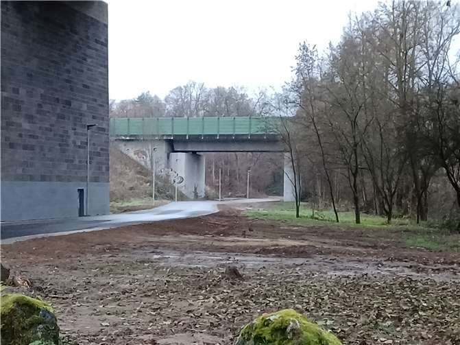 Der neue Fußweg führt von Eschelbach zum ICE-Park unter der Autobahn und der Bahntrasse hindurch.Foto: Stadt Montabaur