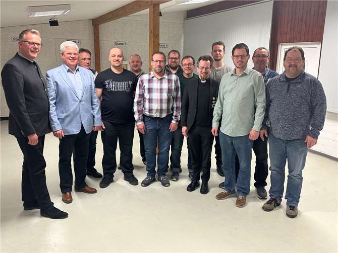 Der neue Gesamtvorstand.  Fotos: Schützen Remagen