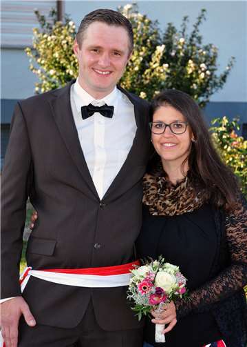 Der neue Hahnekönig Mathias Kessel mit Freundin.