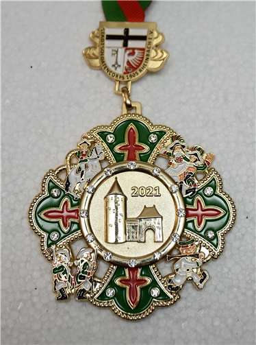 Der neue Jahresorden der Rheinbacher Stadtsoldaten.