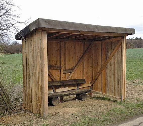 Der neue Jugendtreff in der Optik eines Bushaltehäuschens.privat