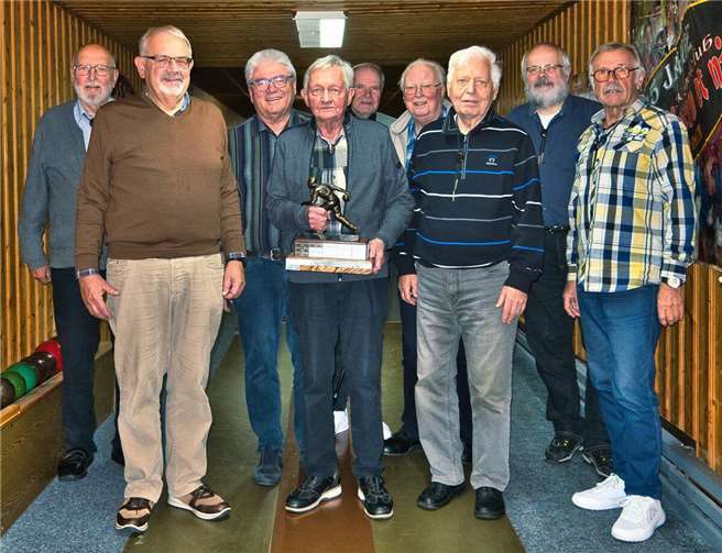 Der neue Kegel-König W. Eckart setzte sich gegen die übrigen Mitstreiter mit deutlichem Vorsprung durch.Foto: privat