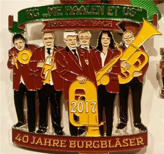 Der neue Orden der KG ist dem 40-jähriges Jubiläum der Burgbläser gewidmet.