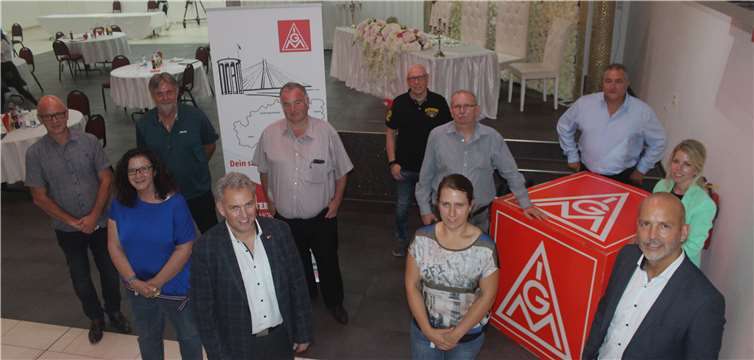Der neue Ortsvorstand. Foto: IG Metall