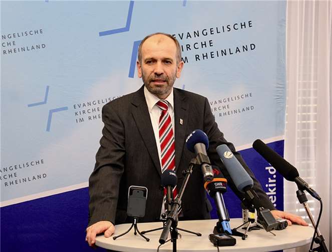 Der neue Präses der Evangelischen Kirche im Rheinland, Manfred Rekowski, möchte die Ökumene stärken sowie Themen wie Bildungs- und Teilhabegerechtigkeit anpacken.