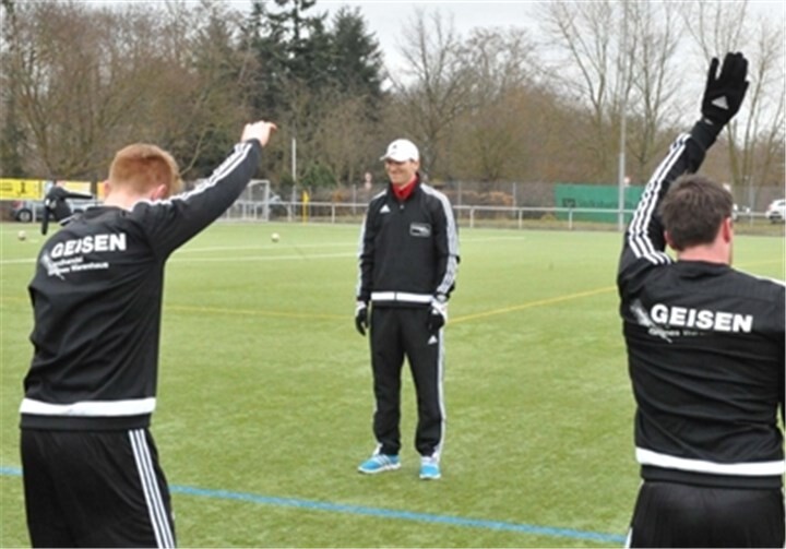 Der neue Trainer Thomas Esch (Mitte) hat bei der SG Eintracht Mendig/Bell gleich für eine positive Grundstimmung gesorgt.SK