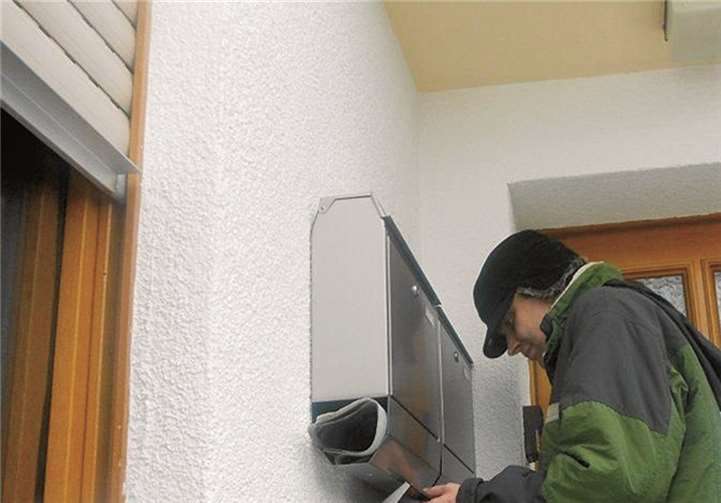 Der neue Veranstaltungskalender Kettig wird verteilt. Privat