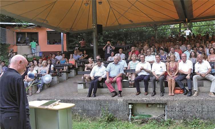 Der neue Vorsitzende Ulrich van Bebber konnte viele Gäste bei der Geburtstagsfeier begrüßen.