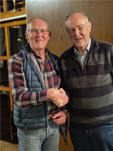 Der neue Vorsitzenden Horst Westermann (l.) und der scheidende Vorsitzende Dr. Uwe Petersen.