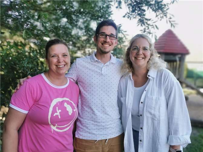 Der neue Vorstand: Daniela Thurat, Niklas Pertzborn, Kelly Winkel  Foto: Kita