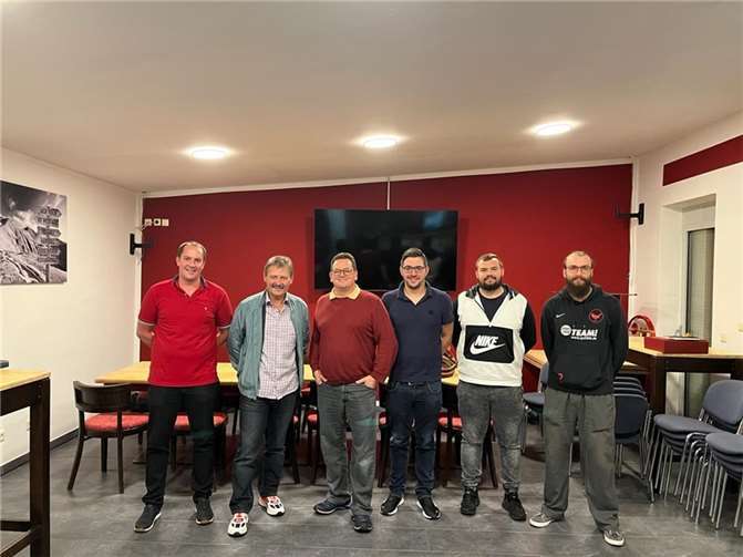 Der neue Vorstand. Es fehlen Angelika Kolzem und Stefan Nugel. Foto: privat