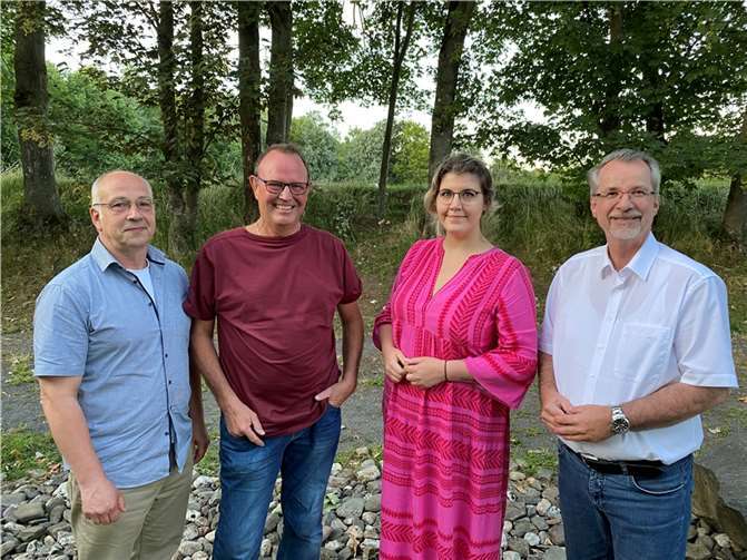 Der neue Vorstand: Kassierer Thomas Mandl, Beisitzer Jürgen Straub, Geschäftsführerin Katharina Franzky, Vorsitzender Sven Lefkowitz (nicht auf dem Bild Beisitzer Norbert Leufgen) (v.l.). Foto: Kürsat Erhan