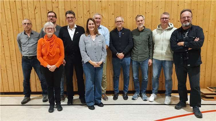 Der neue Vorstand. Quelle: TV Güls