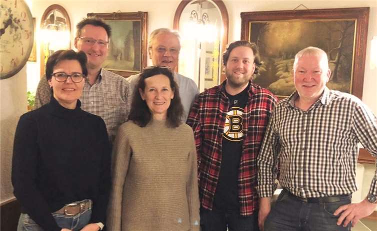 Der neue Vorstand. Von links: Rita Rau-Odenhausen, Oliver Sauer, Brigitte Finkemeier, Gerd Finkemeier und Thilo Distelkamp. Ganz rechts Reiner Bermel (beratende Funktion). Foto: privat