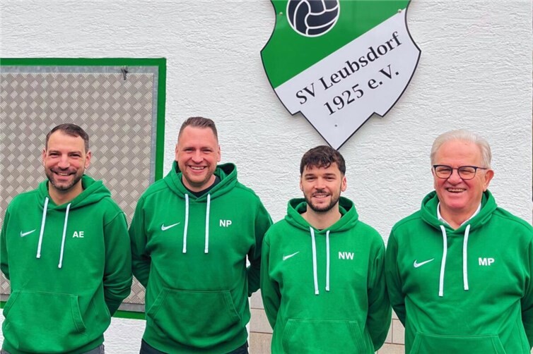 Der neue Vorstand der Abteilung Fußball des SVL (v.l.n.r.): Andreas Engels (Jugendleiter), Niclas Pertzborn (Vorsitzender), Noah Weißenfels (Geschäftsführer) und Hans-Peter Schneider (Kassierer)