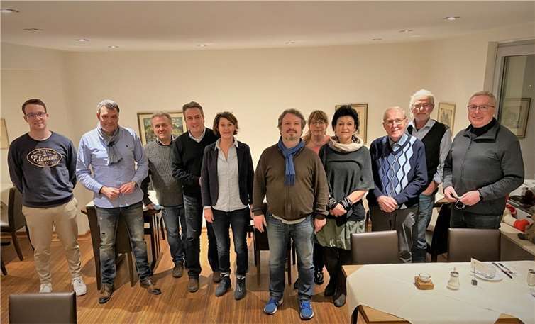 Der neue Vorstand der Cochemer SPD (v. l. n. r.): Jens Mindermann (Schriftführer), Günter Hammes, Ralf Walter, Bernd Gilberg, Barbara Johann, Stephan Hilken (1. Vorsitzender), Petra Schneiss, Agnes Mattar, Wilfried Gerdes, Hans Bleck (stellv. Vorsitzender) und Bernd Schuwerack (stellv. Vorsitzender). Es fehlen Erich Wilhelmy (Kassierer) und Frederik Eiden.Foto: SPD