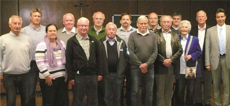 Der neue Vorstand der FV Rheingold Rübenach Jugend-Stiftung kann die Arbeit aufnehmen.Privat