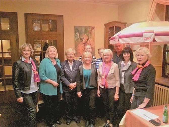 Der neue Vorstand der Frauen Union, CDU Stadtverband Mayen (v.r.): Anne Kubiak, Marion Falterbaum, Ruth Bauchmüller, Maria Roeder, Hannelore Knabe, Regina Freisberg, (g.l.) Rita Giel. Nicht auf dem Bild Brigitte Schröder.privat