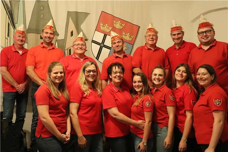 Der neue Vorstand der Großen Erpeler Karnevalsgesellschaft hat die Arbeit aufgenommen.Foto: privat