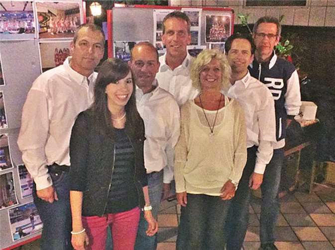 Der neue Vorstand der KG Blau-Weiß Moselweiß (v. l.): Dirk Marquardt, Nadine Schiffmann-Nink, Gerwin Thull, Michael Stein, Carmen Mühlen, Steffen Heidorn, Jörg Busch. Es fehlt Kim Mühlen. privat