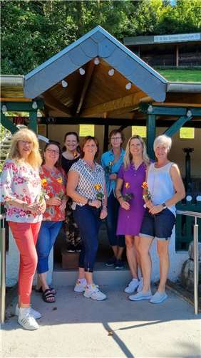 Der neue Vorstand der Möhnegesellschaft Remagen (v.l.): Birgit Krahe, Kasssiererin, Simone Grabsch, Beisitzerin, Simone Beyer, Beisitzerin, Ursula Fuchs, Obermöhn, Sylvia Scheil, Schriftführerin, Sabine Rietz, Vizeobermöhn, Sandra Krahe, Beisitzerin. Fotos: privat