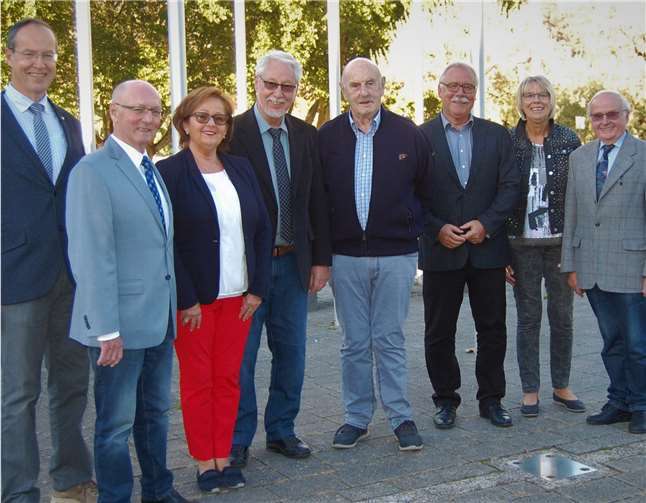 Der neue Vorstand der Senioren-Union der CDU, Stadtverband Andernach (von links): Richard Welter, Helmut Gardlo, Ursula Eisl, Gerd Röder, Siegfried Peitz, Detlev Ullrich, Barbara Köpping, Friedolin Aßenmacher (es fehlt Karin Schäfgen). privat