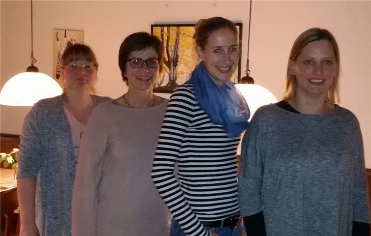 Der neue Vorstand der „Sprühenden Funken“: v.li. Marion Cassel, Kassiererin, Doris Lindlohr, Schriftführerin, Kathrin Lindlohr, Erste Vorsitzende und Sylvia Krupp, Zweite Vorsitzende.privat