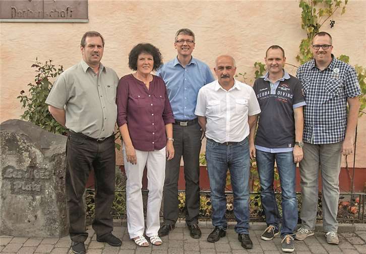 Der neue Vorstand der Urmitzer SPD mit Marion Höfer an der Spitze.Privat