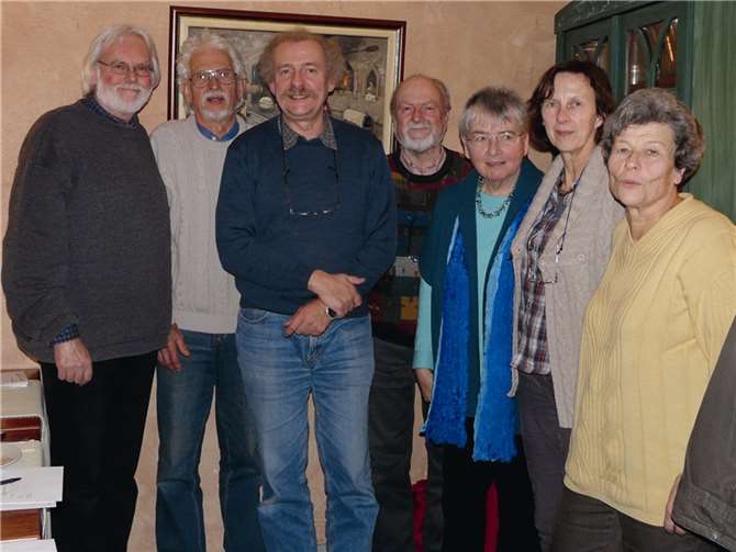 Der neue Vorstand des AEB mit seinem Vorsitzenden Frank Bliss (Mitte), Rüdiger Finger (2.v.li.) und Walburga Greiner (2. v.re).privat