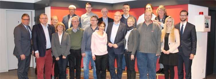 Der neue Vorstand des CDU Gemeindeverbandes Montabaur mit dem Bundestagsabgeordneten Dr. Andreas Nick (2.v.li.), der Landtagsabgeordneten Gabi Wieland (3.v.li.) und dem Bürgermeister der Verbandsgemeinde Ulrich Richter-Hopprich (re.).Privat