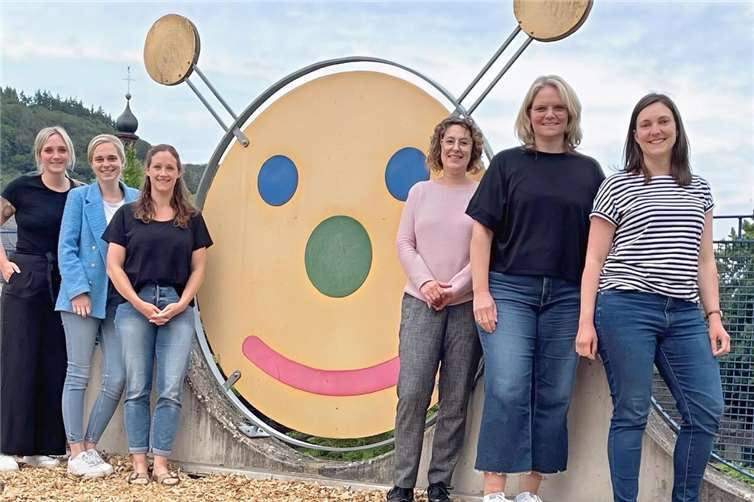 Der neue Vorstand des Fördervereins der Cochemer KiTa Klosterbergzwerge (v. l.): Angela Marx (Kassenwartin), Lauren Marx (1. Vorsitzende), Anno Meurer (Schriftführerin), Nora Louise Volarik-Witt (2. Vorsitzende), Verena Wertenbruch (Beisitzerin), Susanne Michels (Kassenprüferin); nicht auf dem Bild: Sarah Schneider (Beisitzerin), Lara Wagner (Kassenprüferin). Foto: privat