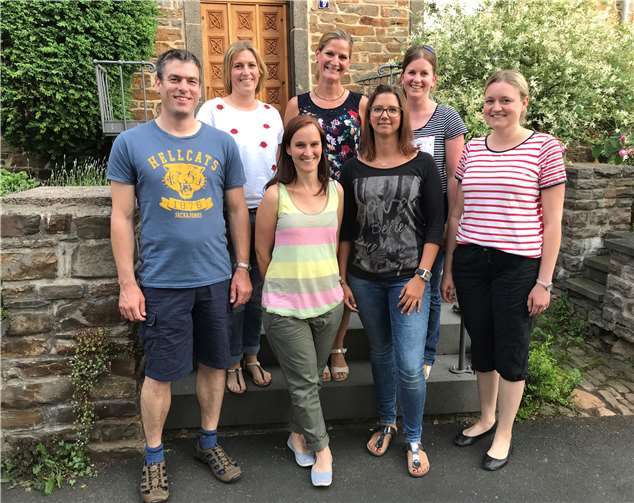 Der neue Vorstand des Fördervereins stellt sich vor und organisiert einen Spielzeugbasar.  privat