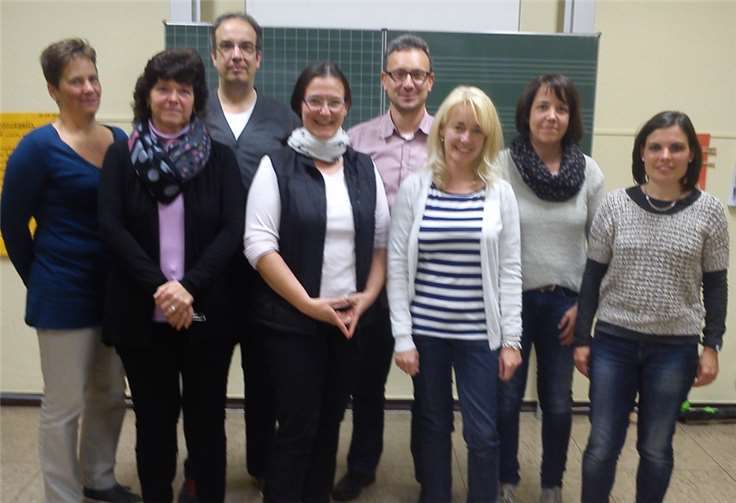 Der neue Vorstand des Fördervereins (v.l.): Esther Retterath, Martina Deuster, Jürgen Meid, Sonja Fröhlig, Jürgen Schwoll, Bianca Wehlen, Ulrike Gros, Miriam Schlich. privat