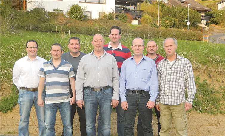 Der neue Vorstand des Funkencorps Blau Gold Leubsdorf hat die Arbeit aufgenommen.Privat
