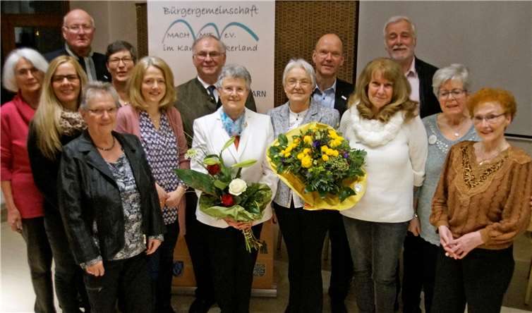 Der neue Vorstand des Mach mit e. V. ist in Amt und Würden.