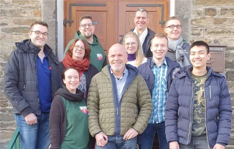 Der neue Vorstand des Musikvereins (v. l.): Michael Gries, Julis Müller, Elke Meurer, Daniel Meurer, Bernd Schoor, Tabea Ternus, Ralf Dötsch, Andreas Schwunn, Valerian Dötsch und Oliver Waldecker. Foto: privat