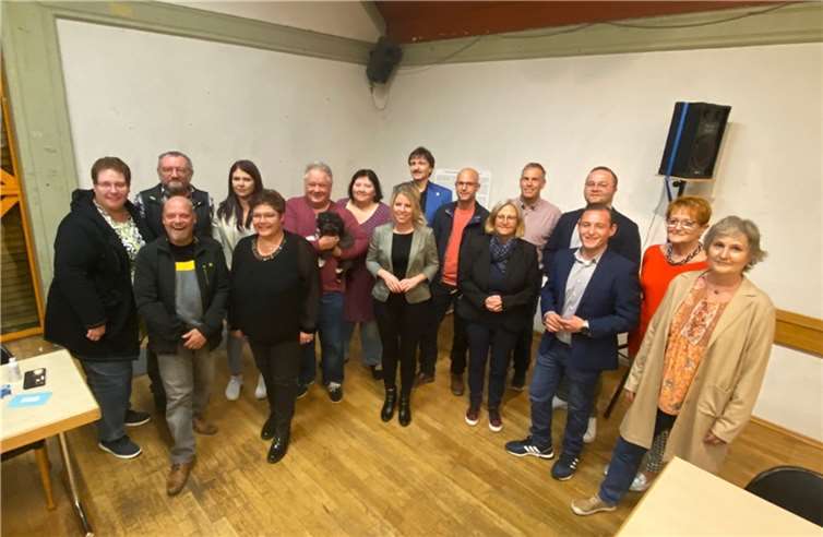 „Der neue Vorstand des SPD Stadtverbands Neuwied für die nächsten zwei Jahre.“ Quelle: SPD Neuwied