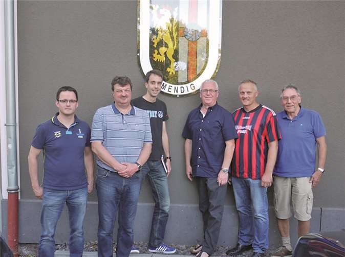 Der neue Vorstand des SV Eintracht Mendig 1888 e.V. (v. li.): Martin Geilen - Tischtennis, Harald Heinemann - Kassierer, Daniel Vordemvenne - 2. Geschäftsführer, Bernd Krayer - 1. Vorsitzender , Patrick Palmen - 2. Vorsitzender, Alfred Syre - 1. Geschäftsführer. Auf dem Foto fehlen die Abteilungsleiter Kurt Müller, Michael Wenke sowie der Jugendwart Hermann Krings. privat