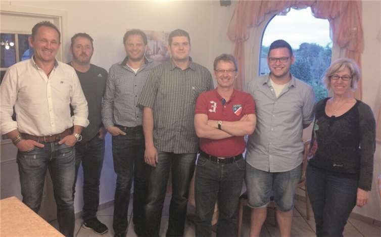 Der neue Vorstand des SV Grün-Weiß Berg-Freisheim (v.l.): Dieter Kündgen, Ralph Paffenholz, Guido Kündgen, Jens Heubes, Christophe Permantier,Pascal Pick, Claudia Bergk.privat