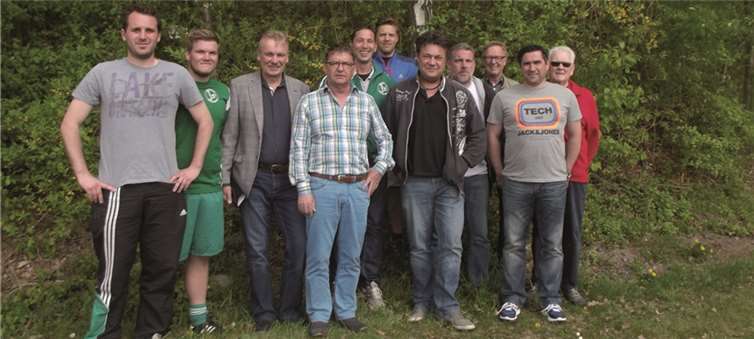 Der neue Vorstand des TuS Germania Arenberg: (v.l.) Marco Hoube, Dustin Rode, Ludwig Reinemann, Klaus Schloemer, Michael Bartsch, Michael Schloemer, Markus Steinhard, Morris Suchanek, Dieter Schloemer, Frank Steffens, Günther Degen.