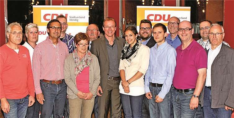 Der neue Vorstand des VG-Verbandes der CDU Mendig: Jörg Lempertz Vorsitzender, Andreas Doll Stellvertreter, Gerhard Bermel Stellvertreter, Joachim Groß Schatzmeister, Anne Dernbach, Christian Gelhard, Andreas Gross, Herbert Klabautschke, Jochen Marx, Cornelius Rothbrust, Stefan Schneider, Stephan Schüller, Jutta Schützdeller Beisitzer.