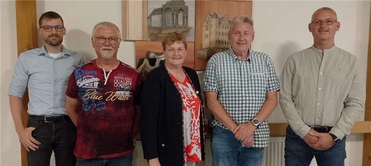 Der neue Vorstand des Vereinsrings Niederlützingen (v.l.) Dominik Nachtsheim, Günter Nachtsheim, Ulrike Schmitz, Karl Schmidtke und Volker Wolf. Foto: privat
