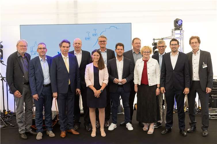 Der neue Vorstand des em.die arbeitgeber e.V. Quelle: em.die arbeitgeber e.V.