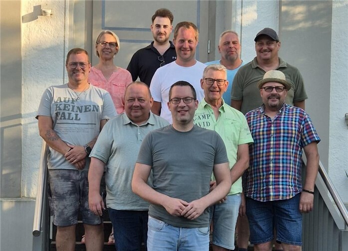 Der neue Vorstand für die kommenden drei Jahre: (v.l.) Marco Schmidt, Conny Gansewig, Thomas Weber, Benedikt Queckenberg, Roland Schaaf, Simon Schaaf, Uwe Efferz, Ralf Münch, Thomas Gebauer, Peter Großgarten. Foto: Marion Gilles