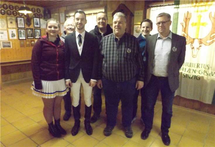 Der neue Vorstand stellt sich vor (v.li.): Lisa Ody, Harald Braun, Alex Ody, Michael Pausacker, Harald Mollbach, Matthias Pauly und Markus Breuer.