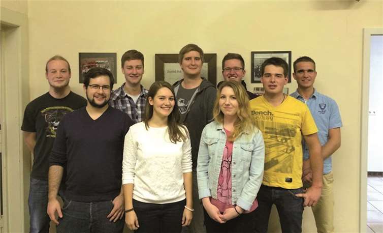 Der neue Vorstand um den alten und neuen 1. Vorsitzenden des Junggeselenvereins Dattenberg Sebastian Hausen. privat