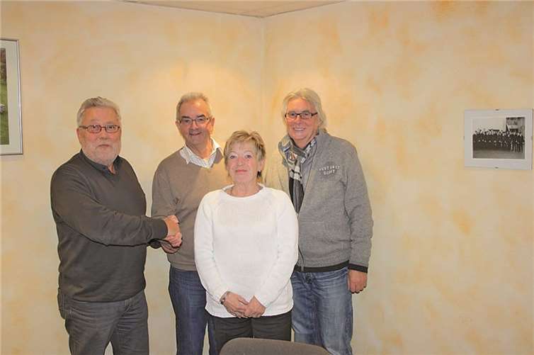 Der neue Vorstand (v.l.): Hajo Schwedthelm SPD Gemeindeverband, Ernst Willi Giersen, Edith Schlösser und Peter Thomas. privat