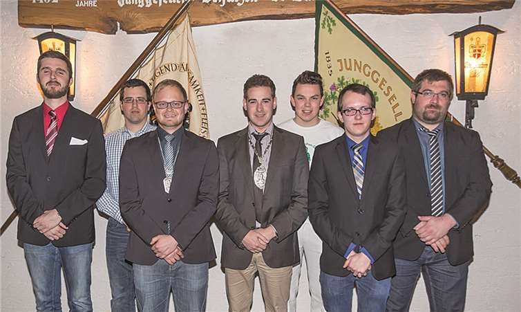 Der neue Vorstand (v.l.) Marco Böhm, Sven Krämer, Hauptmann Robin Grießel, König Benedikt Queckenberg, Lars Henscheid, Johannes Schütz, Stefan Dünker. Markus Fabritius fehlt. privat